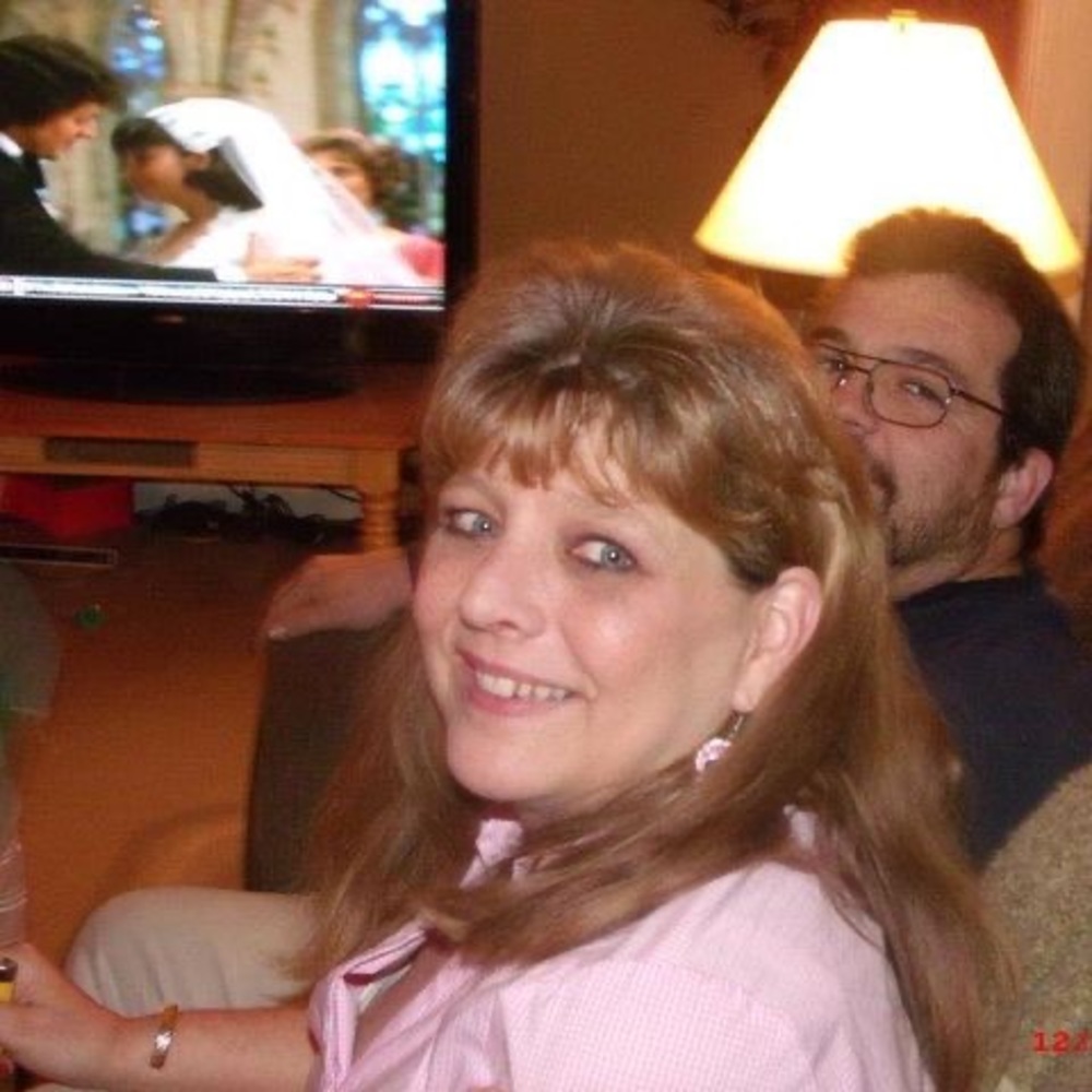 Meet your Posher, Lora